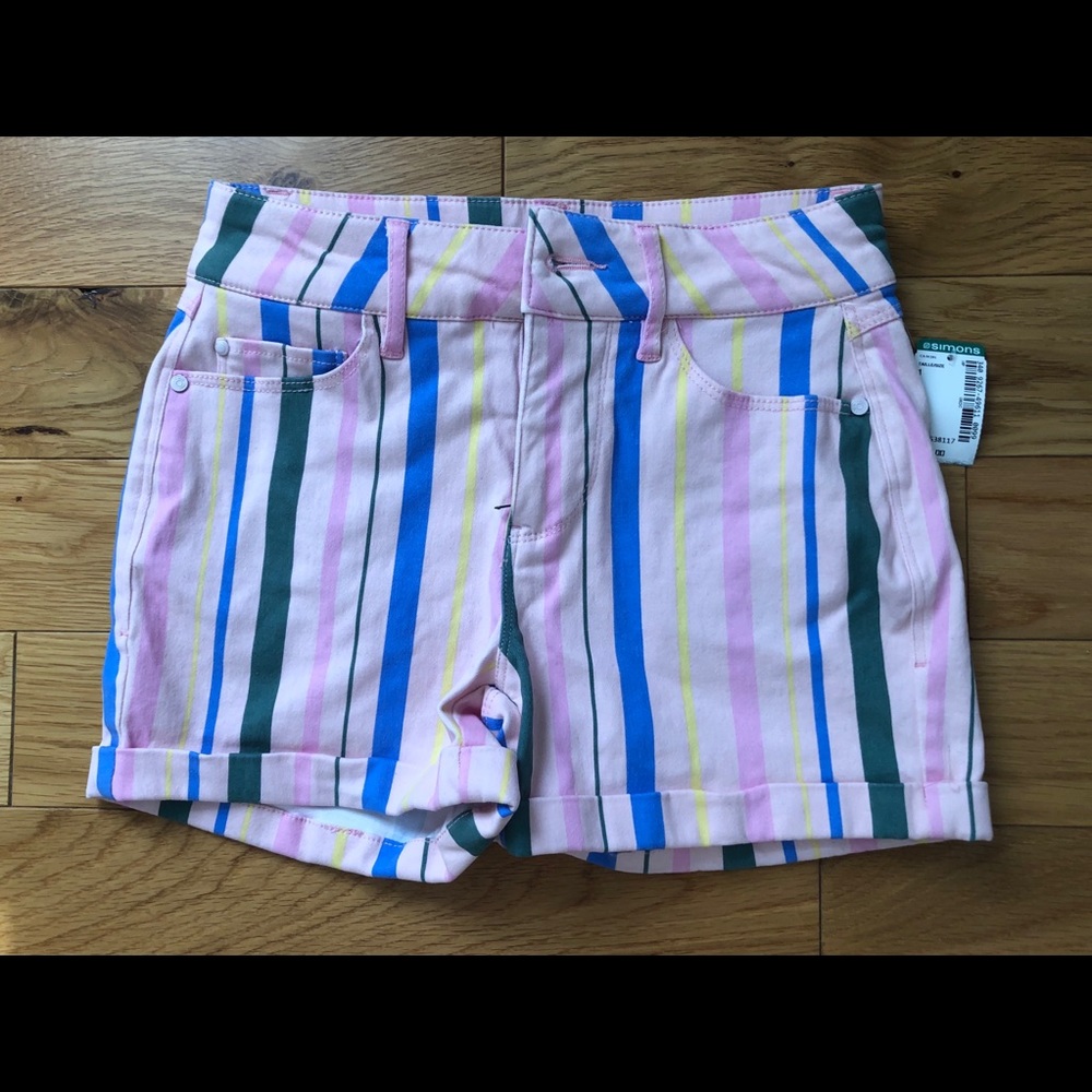 New with tags pink striped shorts from Simons